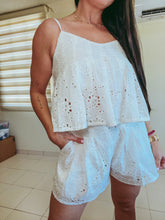 Load image into Gallery viewer, Brisa Blanca Eyelet Set