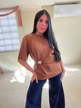 Load image into Gallery viewer, The Basic Top BROWN
