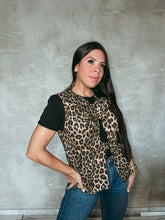 Load image into Gallery viewer, Amazona Leopard Vest
