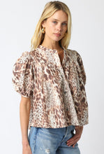 Load image into Gallery viewer, Cleo Leopard Top
