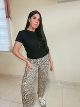 Load image into Gallery viewer, Wildin&#39; Out Barrel Jeans
