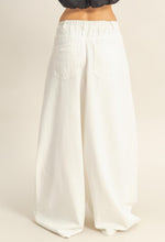 Load image into Gallery viewer, Cloud Nine Wide Leg Pants
