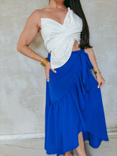 Load image into Gallery viewer, TURiSTA Skirt
