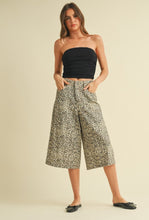 Load image into Gallery viewer, Leopard Bermuda Shorts

