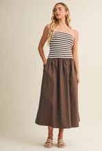 Load image into Gallery viewer, Brown Sugar Dress
