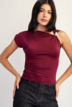 Load image into Gallery viewer, Hot Merlot Top
