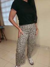 Load image into Gallery viewer, Wildin&#39; Out Barrel Jeans
