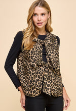 Load image into Gallery viewer, Amazona Leopard Vest
