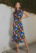 Load image into Gallery viewer, Belinda Midi Dress
