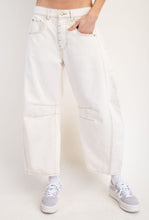 Load image into Gallery viewer, Tokyo Barrel Jeans
